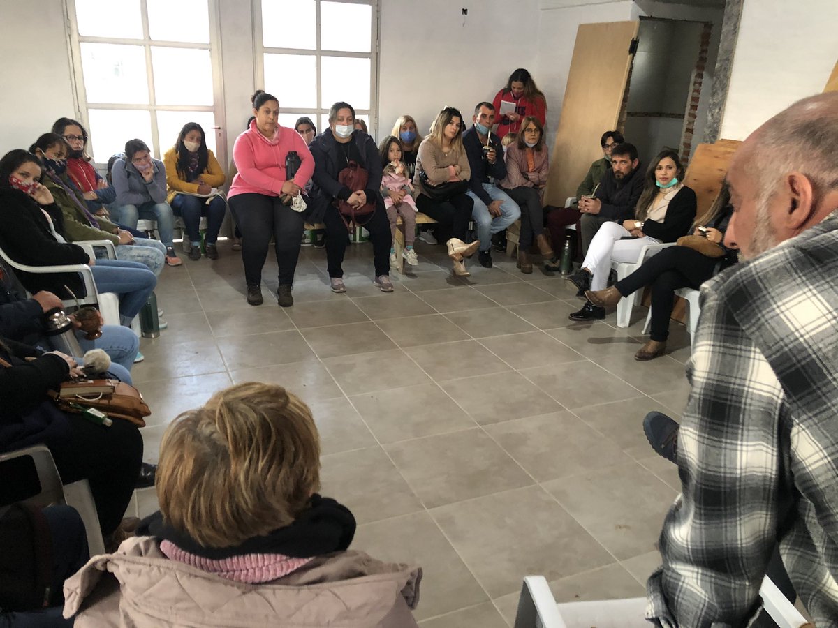 FCPU_coop's tweet photo. Representantes del Consejo Directivo de #FCPU en #Tacuarembo presentan el estado de situación del cooperativismo en Uruguay, los desafíos en el mundo del trabajo y el futuro de las cooperativas sociales. https://t.co/JoNdnRxKoZ