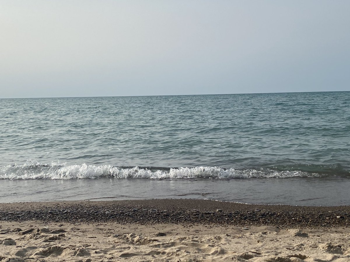 MzFrancesFX's tweet photo. End of season crystals and vibes on the beach .. no more bad vibes 🌿✨ #EnergyVortex #Release #GoodVibesOnly #Adjust #Peace ☀️🐚🌊 https://t.co/TWL9Xypddz