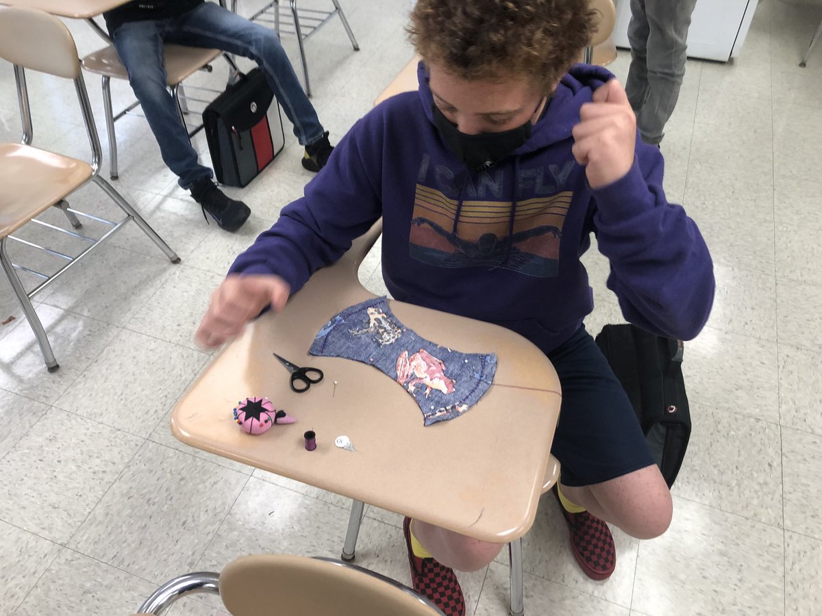 MrAMcD's tweet photo. Fantastic real world application in 7th grade FACS with @SavageFacs this morning. Making masks is a very timely activity. Great way to practice these new skills! #abetterncms #makingmasks #facs #sewing https://t.co/B7rsC4tXp4