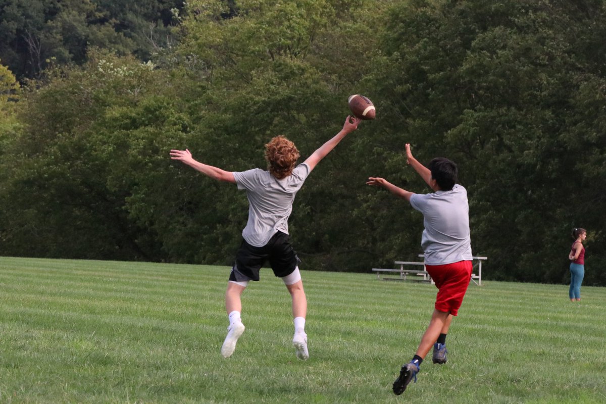 mdjones_13's tweet photo. More @SJCPAthletics practice .. @SJCPrep @PeteBeachBall https://t.co/aUQN9AWrE5