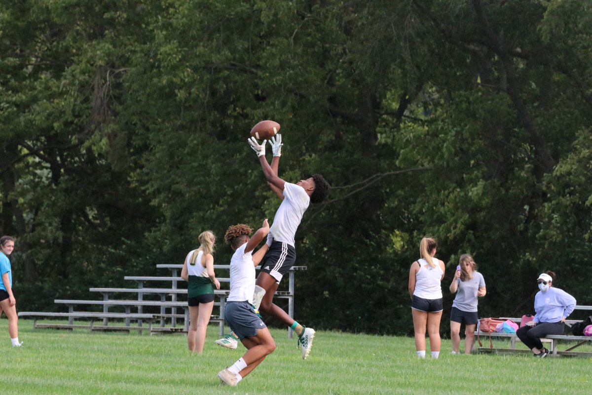 mdjones_13's tweet photo. More @SJCPAthletics practice .. @SJCPrep @PeteBeachBall https://t.co/aUQN9AWrE5