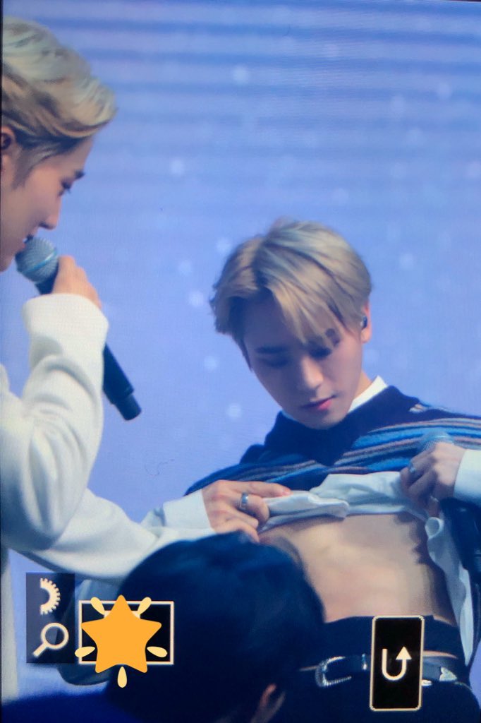 hope y’all didn’t forget seungmin abs 