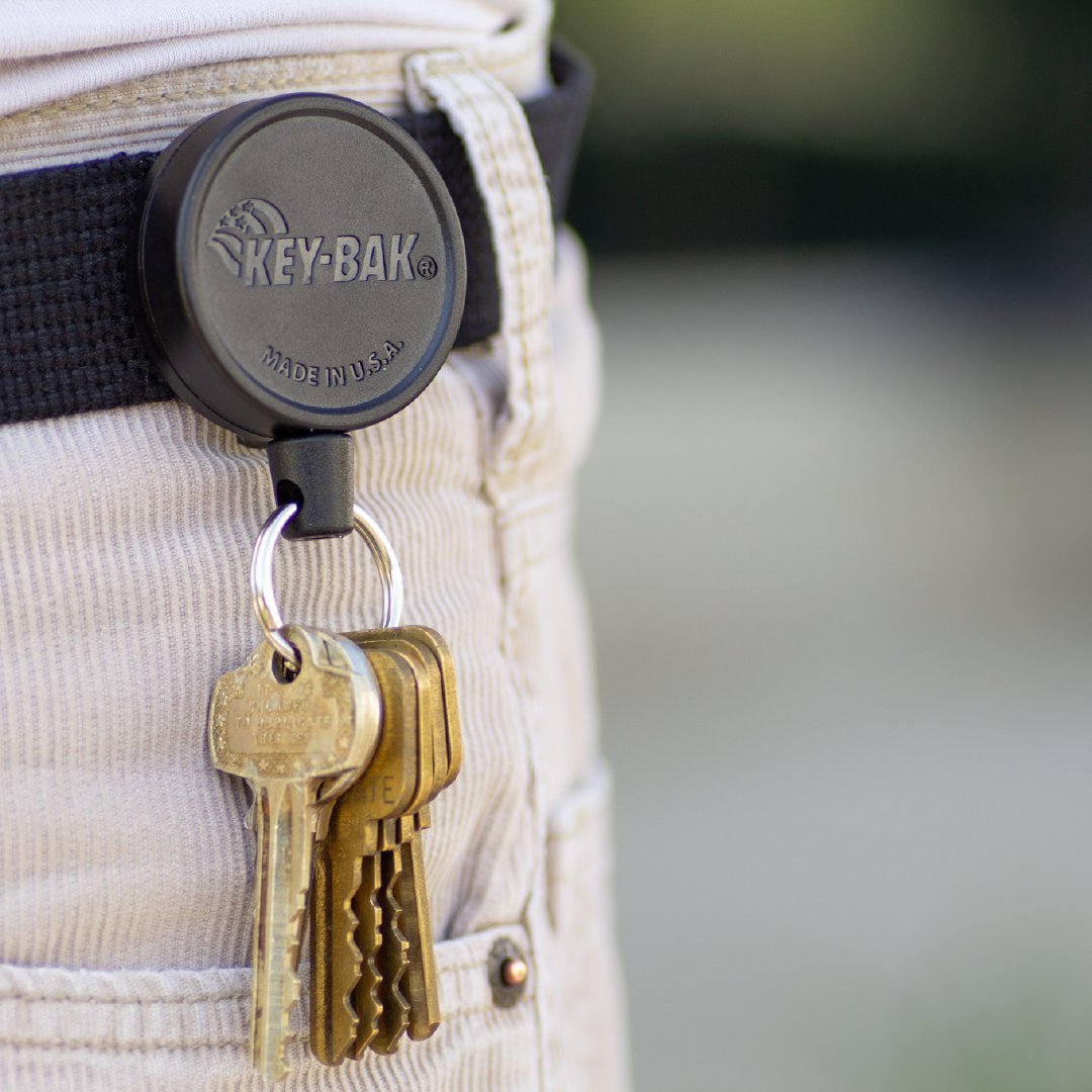 Boomerang_Tool's tweet photo. 🗒️Real customer review:
"I got tired of buying badge reels every three months. They were made with thin cords and whimpy reels... It's great!" - Noah F.

Get yours: https://t.co/spw6SbdB0t

#keychain #retractingkeychain #retractablekeys #keyholder #9to5 #maintenance #keybak https://t.co/CnTkSzDezD