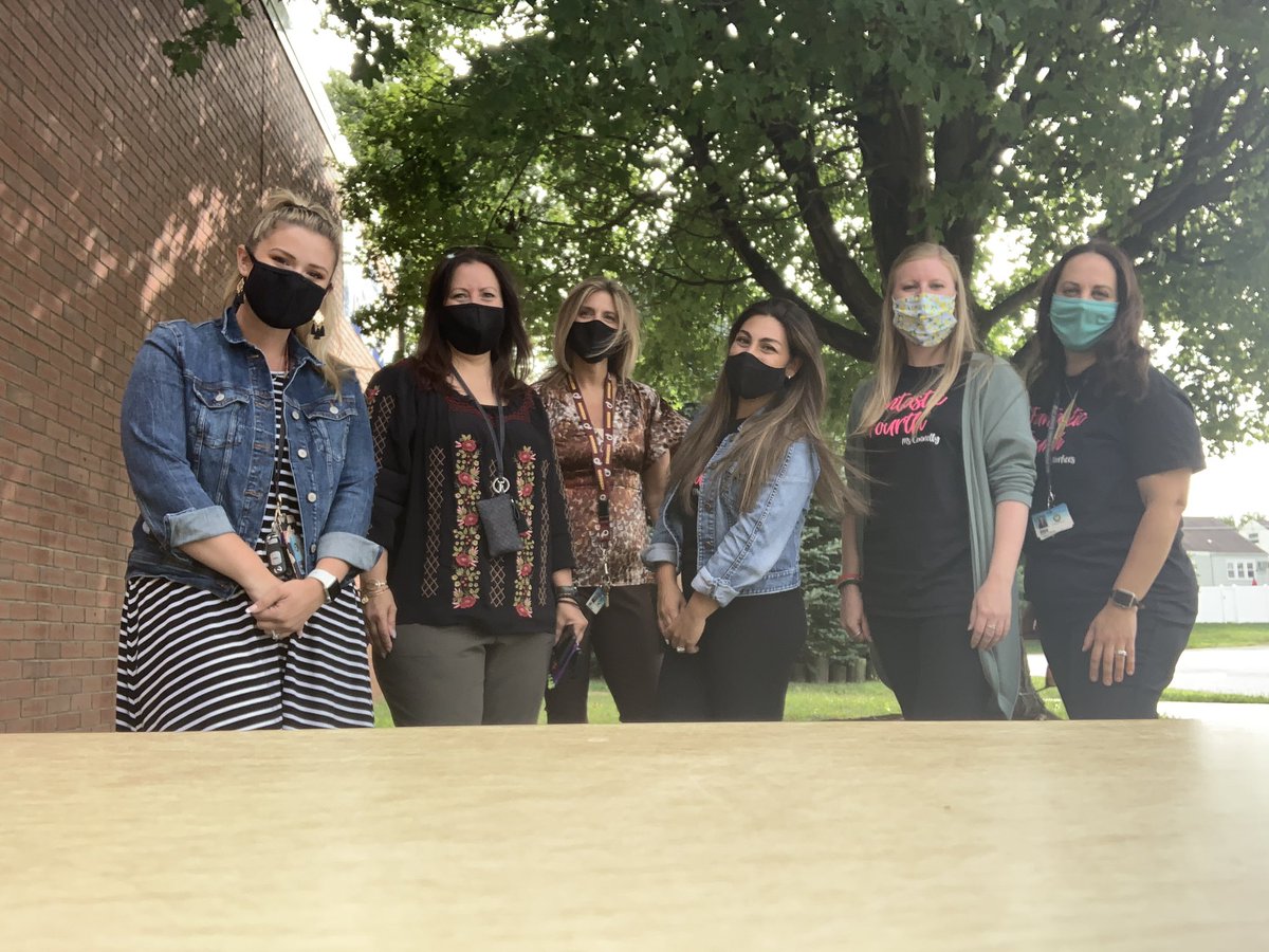 Beautiful day for a meet &amp; greet!  Thanks to everyone who came out! <a href="/25Lafayette/">Lafayette Estates School #25</a> <a href="/Mrs4DiMeo/">Mrs.Fantastic4thDiMeo</a> @sconnelly25 <a href="/StaceyArvanites/">Stacey Arvanites</a> #fantasticfourth