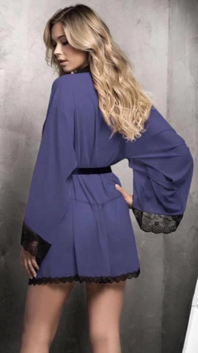 BeverlysSecret's tweet image. Lounge luxuriously in this sheer mesh robe featuring  romantic lacy details, ribbon tie and matching G string. Wide silhouette. 

Want this look?!  Check it out here 

beverlyssecret.com/products/ols/p…