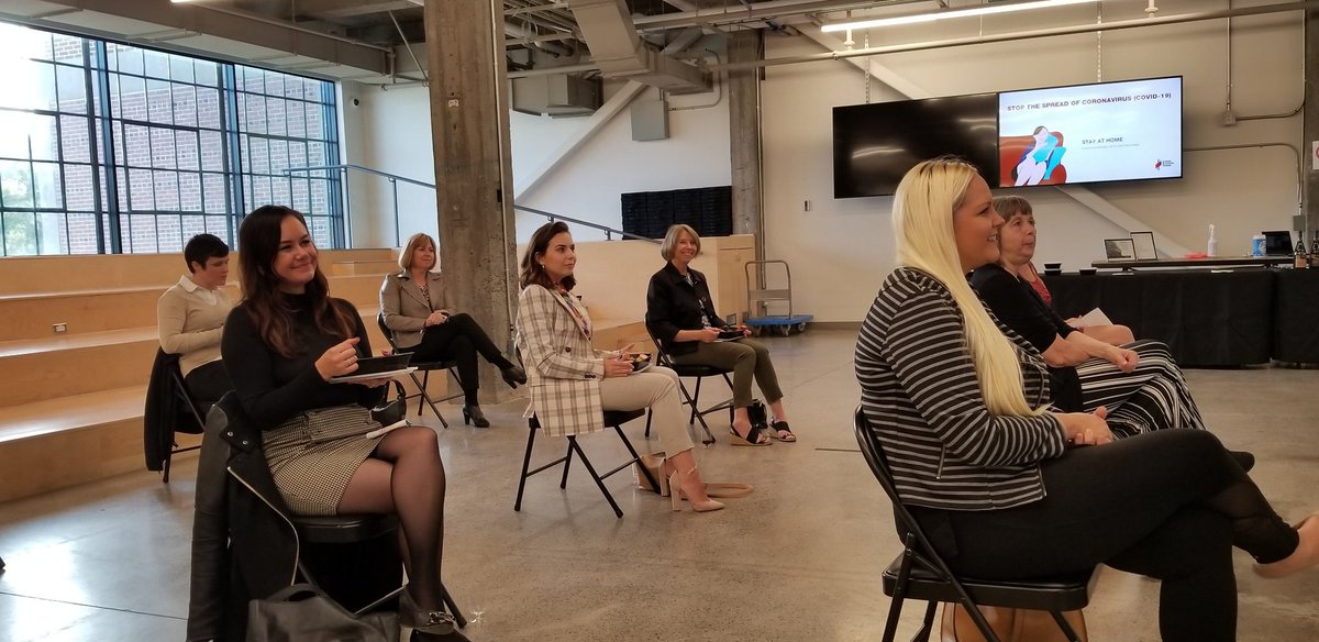JenFrancis261's tweet image. Fabulous to start our first cohort of #SheBoot with in person socially distanced and zoomed in participants @Invest_Ottawa