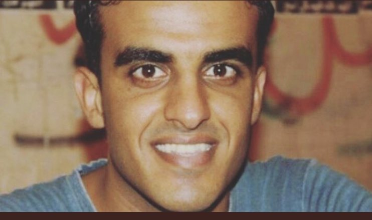 معزول في مبنى لوحده بعيد عن الكاميرات منذ ١٠ أيام 
يتم تعذيبه بأساليب بشعة
مستشفى السلمانية رفض استقباله بسبب الأضرار والكسور في جسمه لكي لا يتحمل المسؤولية  
شوهد في حالة يرثى لها ولا يستطيع حتى الكلام !!
#انقذوا_علي_الوزير  
#اطلقوا_سجناء_البحرين