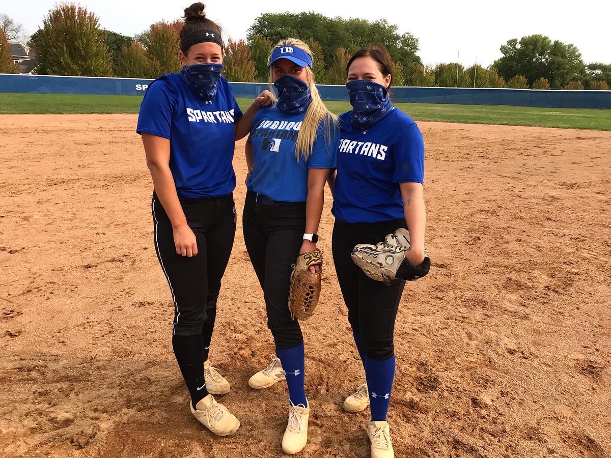 DubuqueSoftball's tweet photo. Feels good to be back!! 💙🥎⚔️ https://t.co/35mvy0u67H