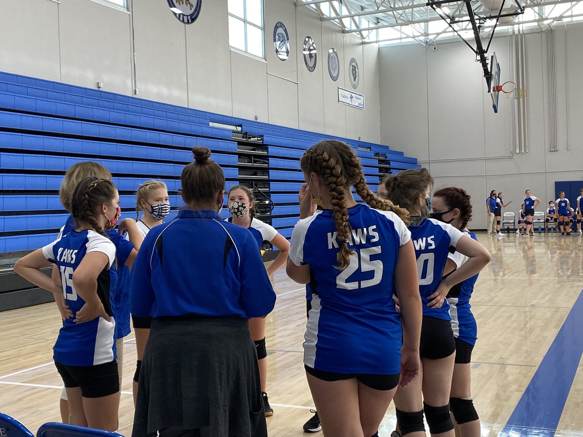 PLMSKAWS's tweet photo. 7th and 8th Grade Volleyball is happening at home tonight! We are always happy to watch our athletes on our home court! https://t.co/YeArYZN0R6