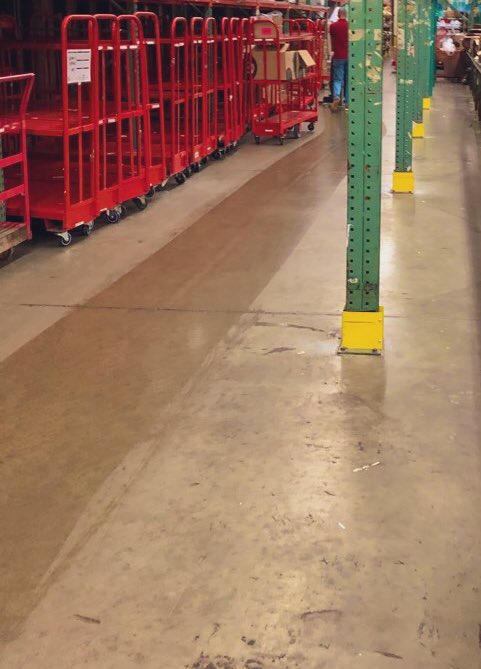 dancocot's tweet photo. Double truck finished early, great day to deep clean receiving and refresh the line. GM ETL @OpalkaKevin is The Professional Cleaner #ThisIsTinley #CleanlinessFirst #Clean&SafeTeam https://t.co/c4kE2t34fh