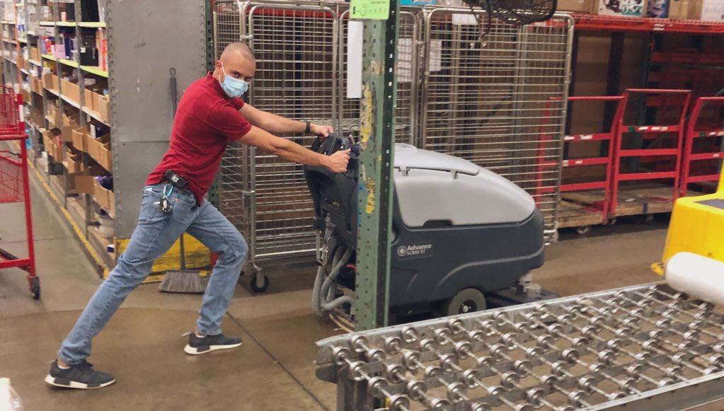 dancocot's tweet photo. Double truck finished early, great day to deep clean receiving and refresh the line. GM ETL @OpalkaKevin is The Professional Cleaner #ThisIsTinley #CleanlinessFirst #Clean&SafeTeam https://t.co/c4kE2t34fh