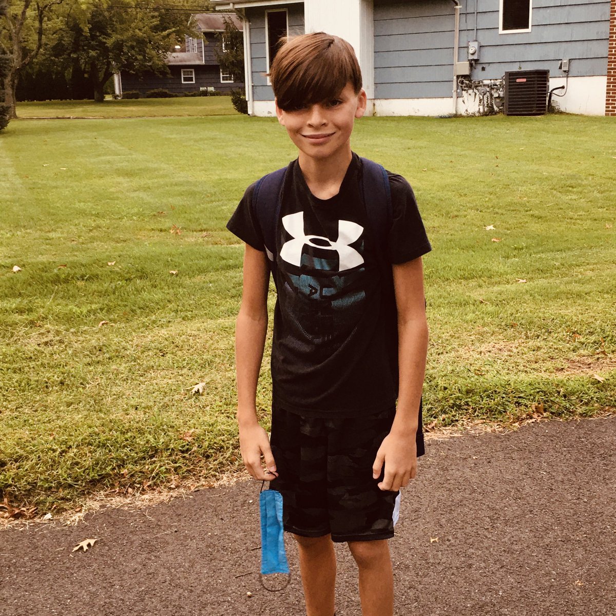 frandidamo's tweet photo. My sixth grader!!! Whatttt!?? #offtodogreatthings, #Eleven , #PositiveVibesOnly https://t.co/MZnJnVrKw1