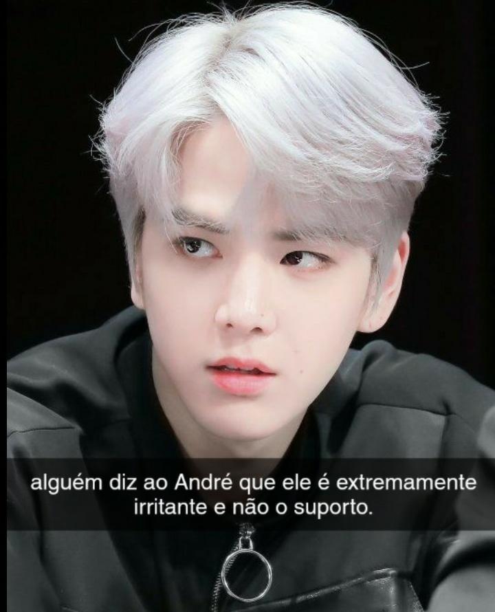 𝙔𝙤𝙪𝙣𝙜𝙝𝙤𝙤𝙣 𝙖𝙨 𝙈𝙞𝙜𝙪𝙚𝙡 𝙎𝙖𝙣𝙩𝙤𝙨-Alterno-Não fala com ninguém na turma mas tem secretamente um crush no Benjamin-Ouve Ornatos Violeta durante as aulas de filosofia"já não aguento ouvir a voz do otário do Simão"