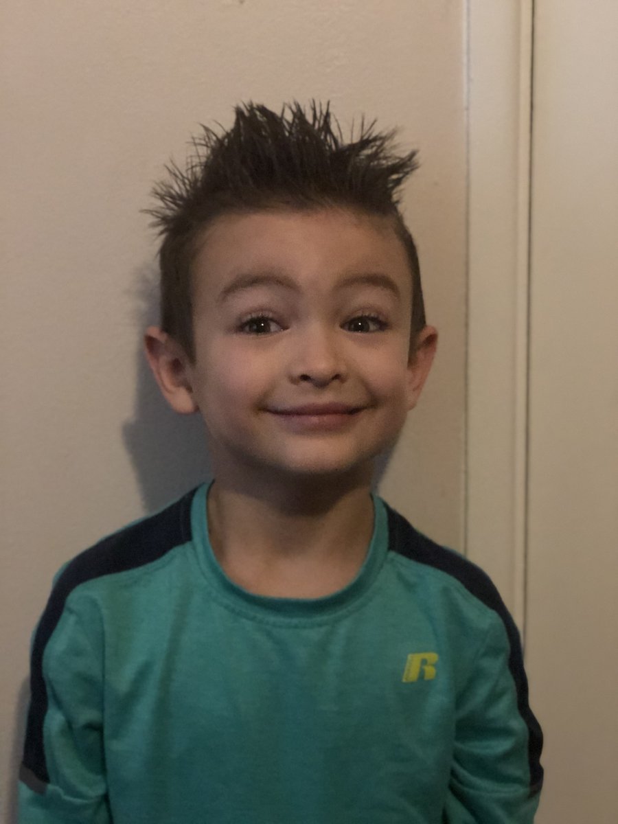 IESRockets's tweet photo. Inez Spirit Week!!  Crazy hair day!!!  #RocketsFlyHigh @ABQschools @APSLZ4 @chris_zone4 https://t.co/I33C6yGwEq