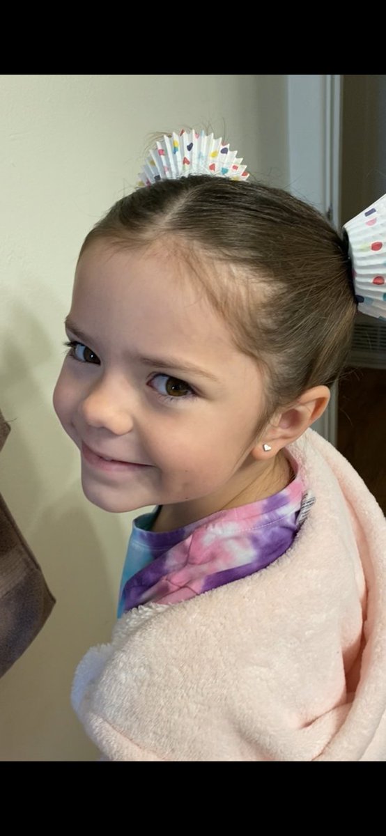 Inez Spirit Week!!  Crazy hair day!!!  #RocketsFlyHigh <a href="/ABQschools/">Albuquerque Public Schools</a> @APSLZ4 @chris_zone4