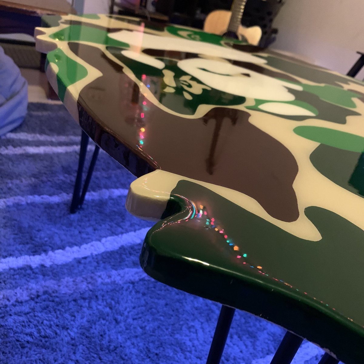 FadeBoyDanny's tweet photo. I make custom tables I want to gain customers who Like &amp; appreciate Art and fashion hype beast type life help me get some exposure RETWEET 💙🦍 BAPE COFFEE TABLE ®️🔥 https://t.co/OEdKekr8p1