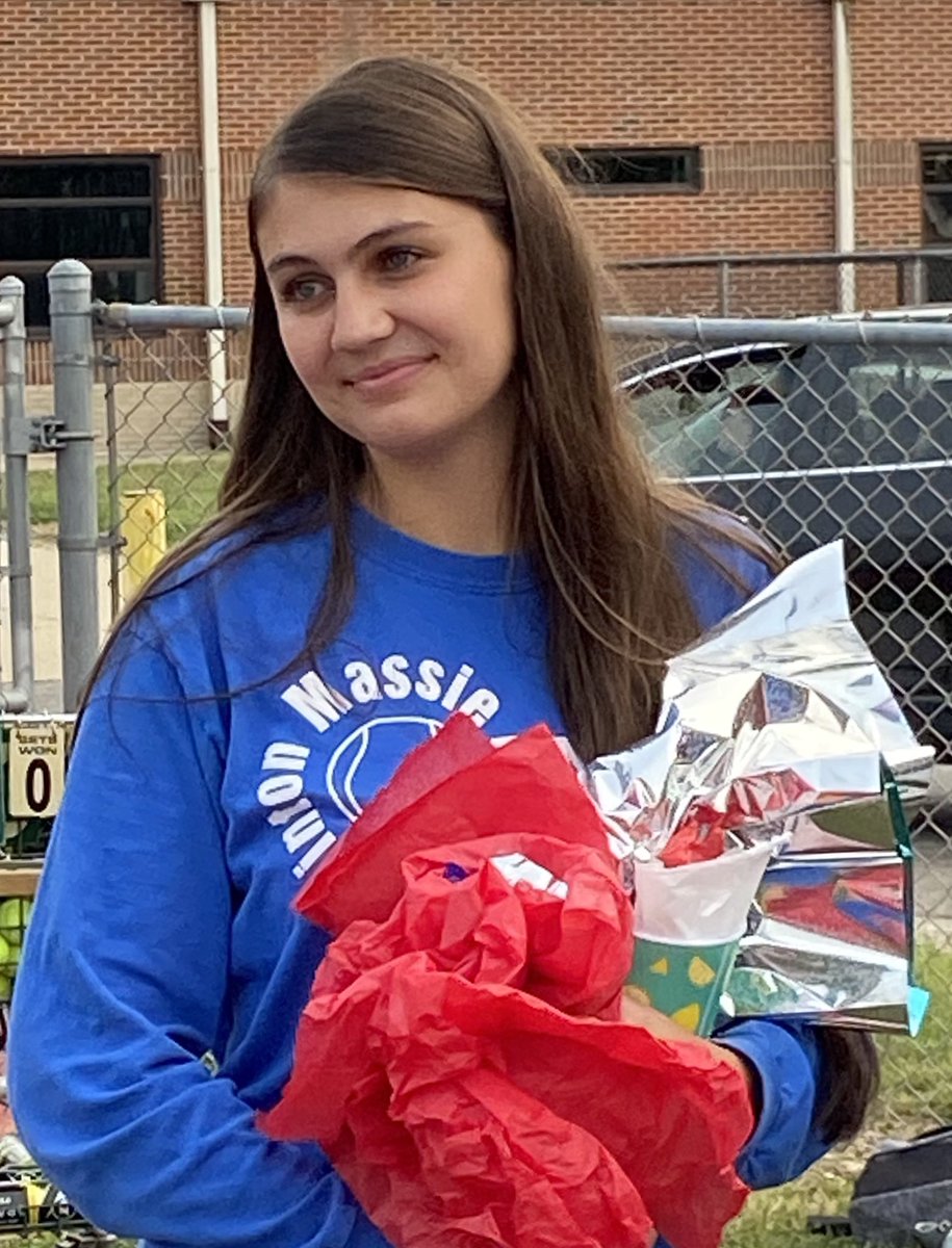massie_tennis's tweet photo. Senior spotlight- Kenzie. Congrats! https://t.co/ZJnxdFZyTA