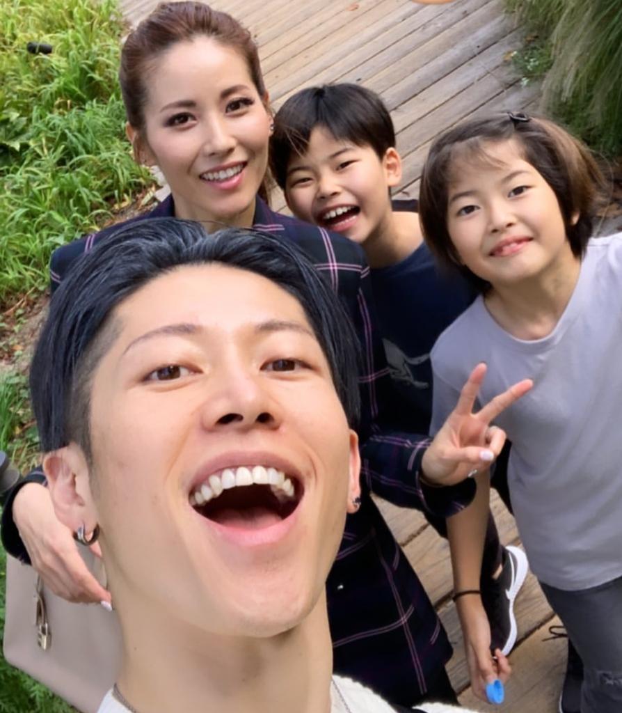 駿 たかし 3人目おめでとうございます 男の子かなぁ 女の子 かなぁ ワクワクしますね ジュエリちゃんもお姉ちゃんになるのか早いですね 今コロナで大変ですがmelさんも頑張って下さい 1人くらい男の子愛理ちゃんもジュエちゃんも 欲しい