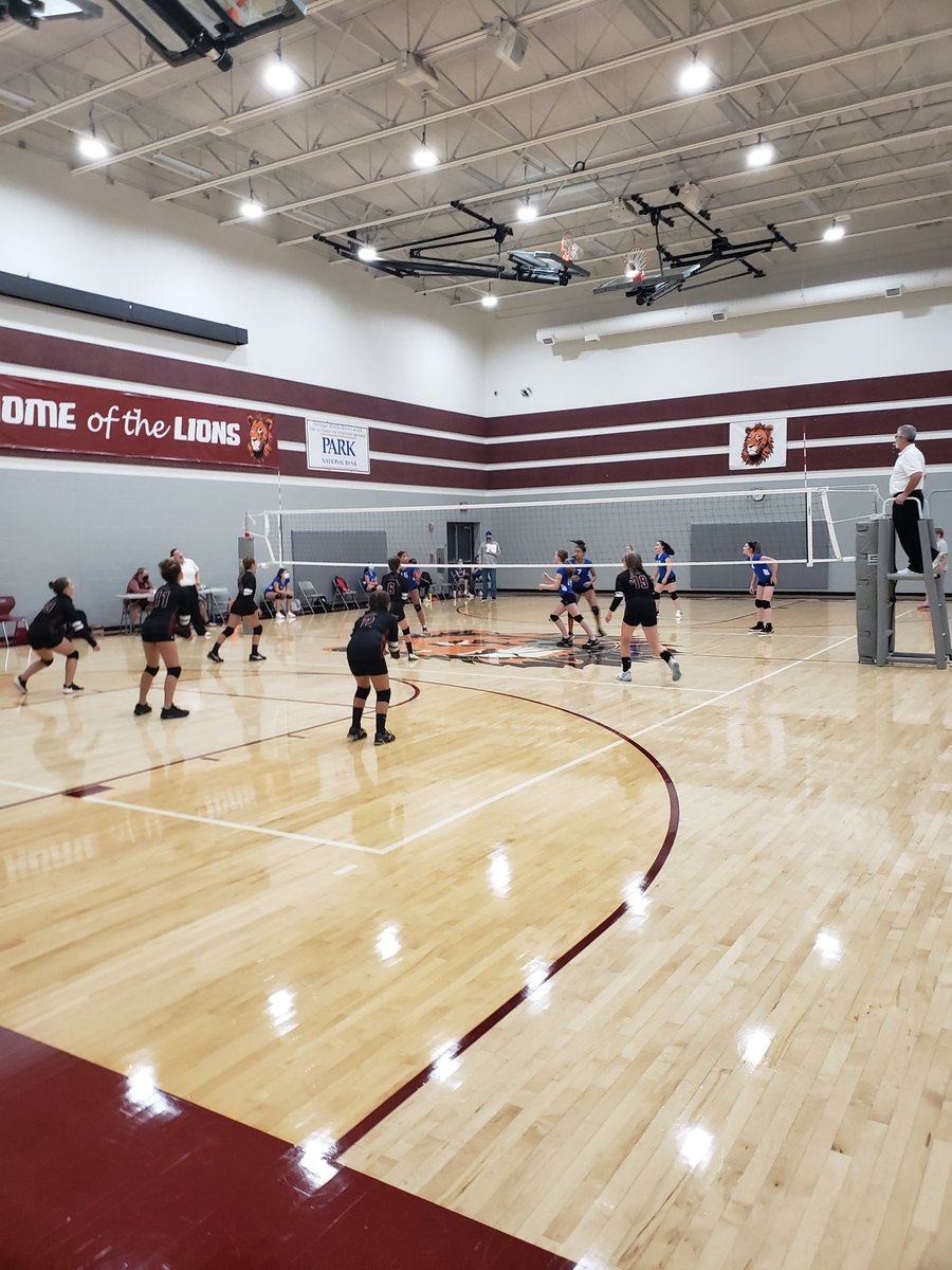 nsadler83's tweet photo. 7th and 8th grade @OT_OH_Vball in action tonight against Gahanna East. Let's go Lions!! @OT_OH https://t.co/TLdhwj1DLK