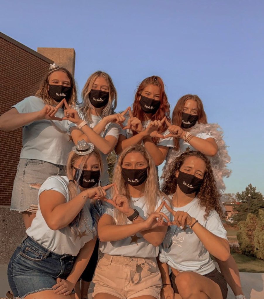 TriDeltaCoe's tweet photo. Finally welcomed home our DREAM girls!!!🤩 Officially Tri Delt’s for life!!!🌟☁️💫💙✨ https://t.co/iB05F8AGKq