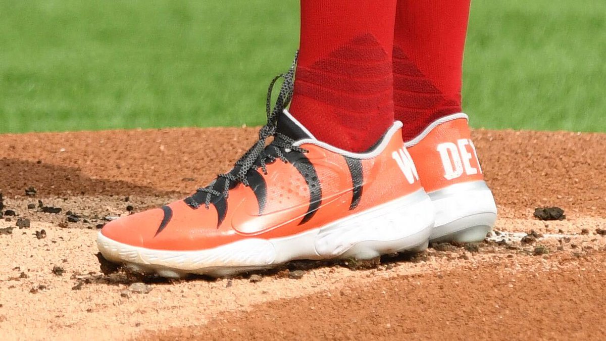 trevor bauer shoes
