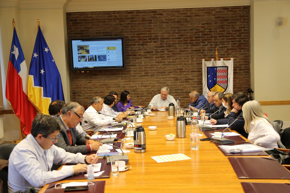 COREMagallanes's tweet photo. Este miércoles CORE sancionará importantes proyectos para la región: CESFAM 18 de Septiembre Punta Arenas y diseño Gimnasio Zavattaro en Porvenir son alguno de ellos - Soberania Radio https://t.co/GuG96HTUGT https://t.co/eT7ID1VB2L