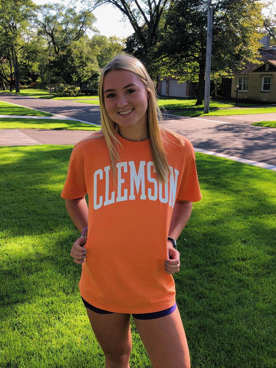 HUGE congratulations are in order for our Junior outside hitter Mia McGrath on her verbal commitment to CLEMSON!! LAVB couldn’t be more proud of you Mia! 

#gotigers <a href="/MiaMcGrath13/">Mia McGrath</a>