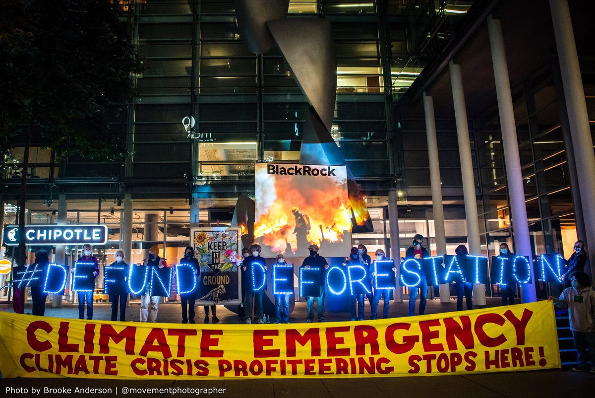 AM_WakeUpCall's tweet photo. Last night we projected images of #CaliforniaWildfires on to #BlackRock's in SF, demanding they stop forest destruction &amp; #DefundDeforestation.

Next we're swarming them online, 9.23. Join us:  https://t.co/jXt87o0JPP

#StoptheMoneyPipeline #ClimateEmergency #BLKsBigProblem https://t.co/7FPuwo9ESb