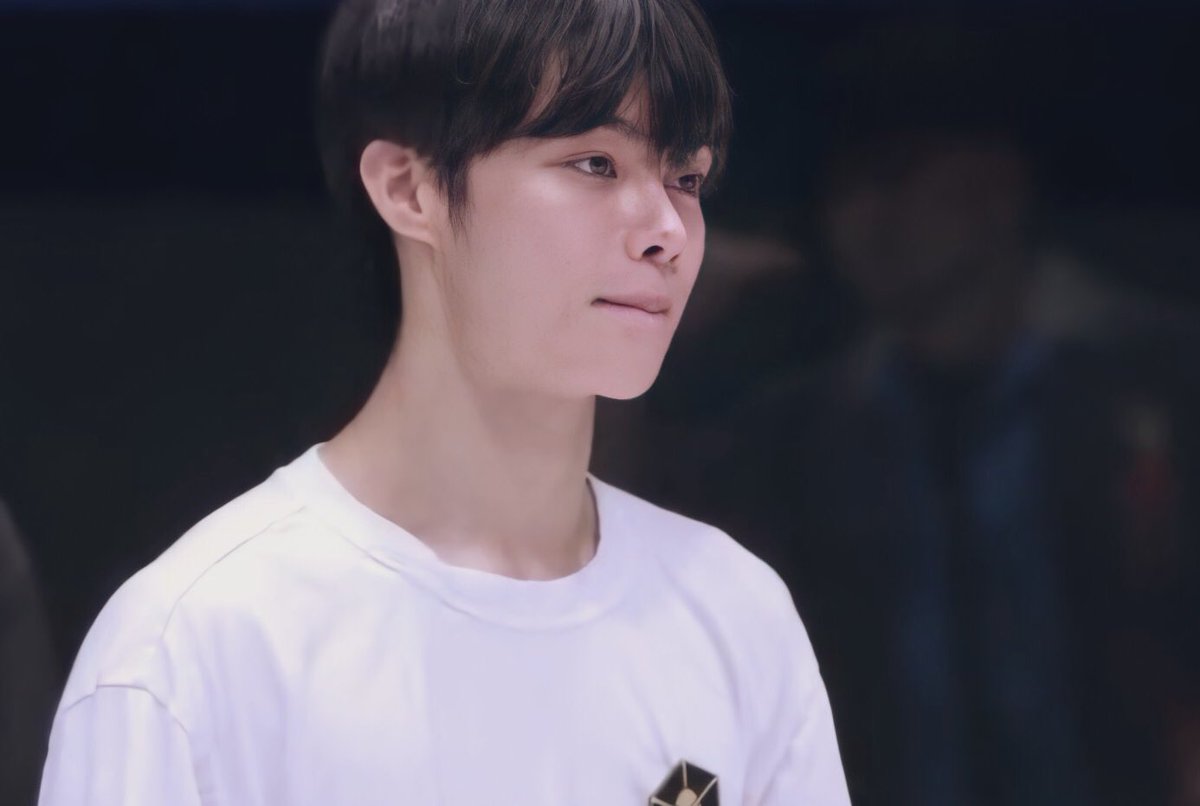 HanbinBrasil's tweet image. 📸 | Hanbin durante o episódio 11 de #ILAND

😌 Nosso menino é sempre muito esforçado! Essas fotinhos dele com o “broche” são tudo pra mim ~ 

cr. Ultimate_Hubi e HBR

#WEDONTSTOPHANBIN #ILAND_EP11 #HanniesLoveHanbin #HANBINYOUDIDWELL