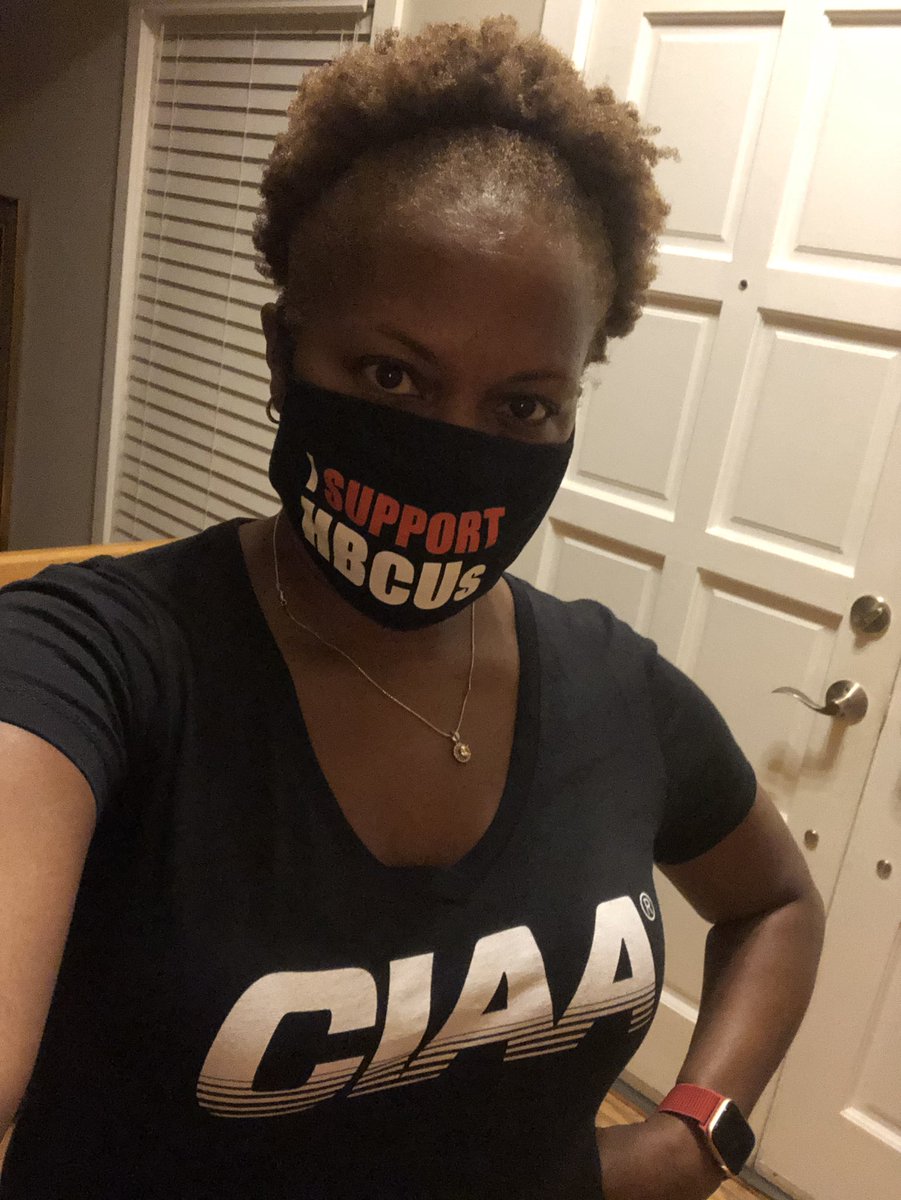 CIAACommish's tweet photo. I never leave home without my #makingstatements mask and love for @ciaasports! Excited to celebrate HBCU Awareness Month with @crownjewelslinks #hbcupride #ciaaforlife #isupporthbcusports #linkssupporthbcus #hbcusmatter #cjlsupportshbcus #collectiveexcllence https://t.co/8yzdJdOMuu