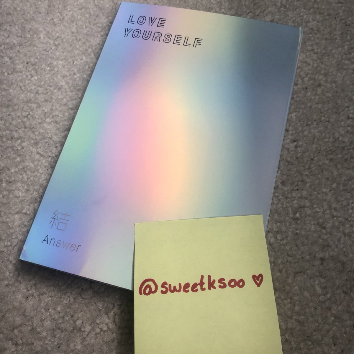 1.) LOVE YOURSELF: ANSWER (S Version) Album w/ Jin PhotocardPRICE: $20.00 CAD (shipping not included)NOTE: slight damage on the bottom corner — was purchased with damage when i was desperate Contents are shown in the photo below 