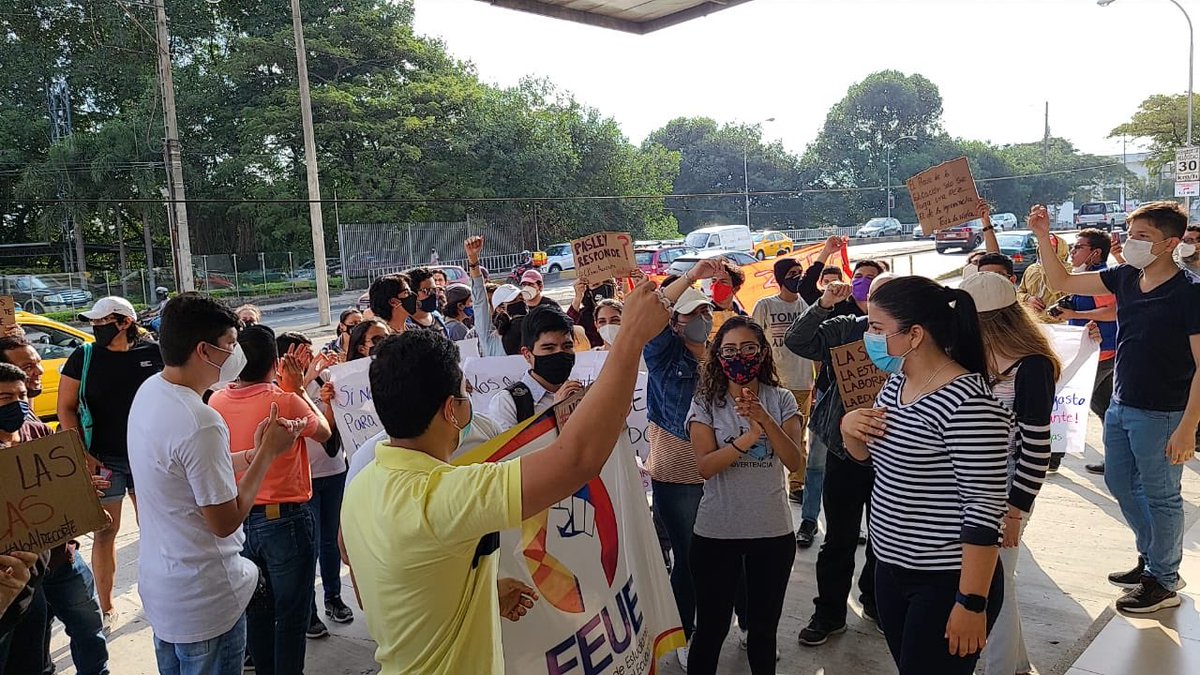 Jeanintriago_'s tweet photo. Los Jovenes en la actualidad somos los llamados a defender la Educación Superior Gratuita y la Salud Pública de calidad.

¡Seguiremos convocados y seguiremos organizados, ante un gobierno antipopular que se ha encargado de destruir lo PÚBLICO! 

#NoAlRecorte
#ContigoSomosFEUE🇪🇨 https://t.co/16bh5wClHN