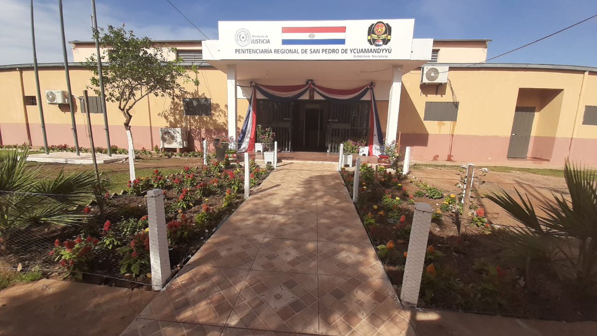 MJusticiaPy's tweet photo. En #PenalDeSanPedro 2 #PPL dan positivo a #covid19, los mismos se encuentran aislados del resto de la población. En el Centro Educativo Integral "La Esperanza" (#CEILE), situado en #Itauguá, también se confirma la presencia del virus en un adolescente👉https://t.co/QXAlVD30Uy https://t.co/zFTg6VrWAk