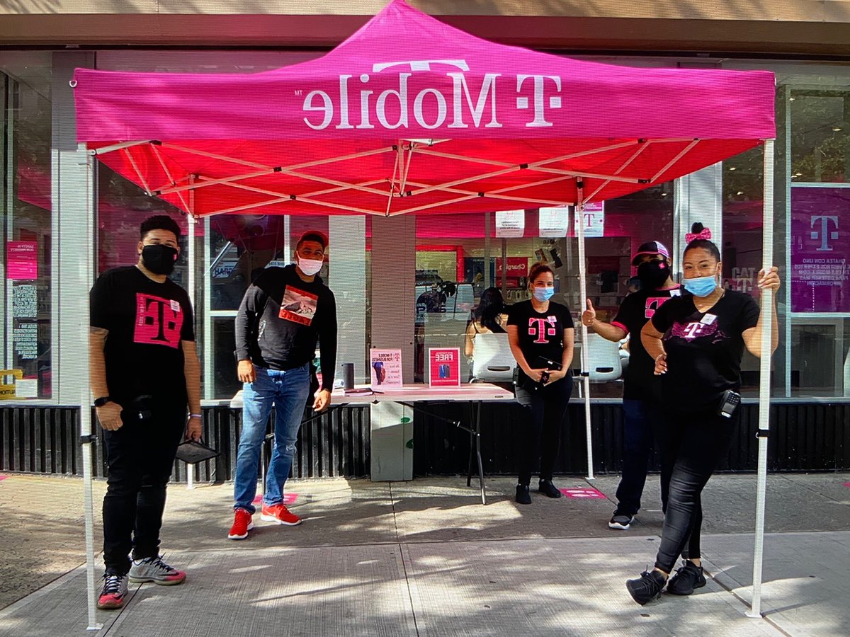Our customers love our service just like they love their provider 🙌🏾! Join the team at 3410 broadway during our #TableDay and find out how to rock some of our greatest promotions! #NERocks #UPTOWN11 #InsiderCodes <a href="/LHanna3478/">Laura Hanna</a> <a href="/rgshaftoe/">Bob Shaftoe</a> <a href="/jenn_in_nyc/">Jenn</a>