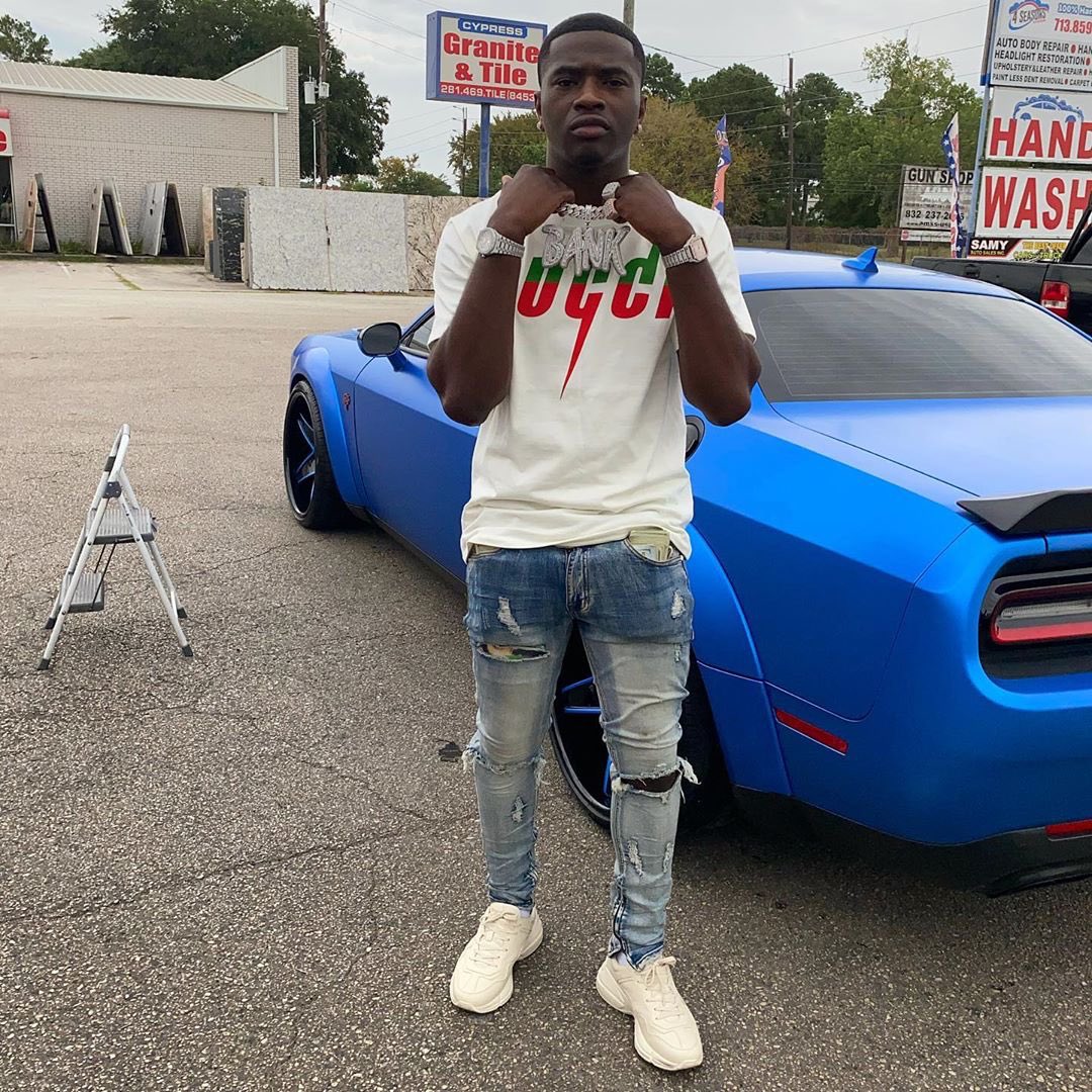 burkinnGg's tweet photo. 😎💯 #ImCutDifferent✂️ Ima Die A Real Nigga https://t.co/hP3DAvCqXG