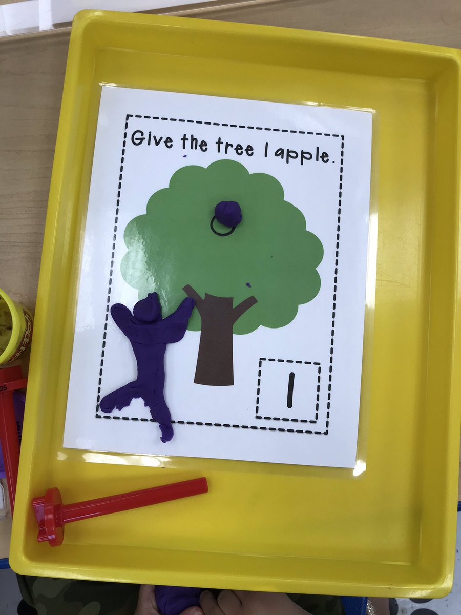 KathrynCorcor14's tweet photo. “How many apples in the apple tree?” play dough counting activity 🍎🌳 #DickersonPreschool #AppleTheme #WeAreChesterNJ https://t.co/vHiHFBsDwj