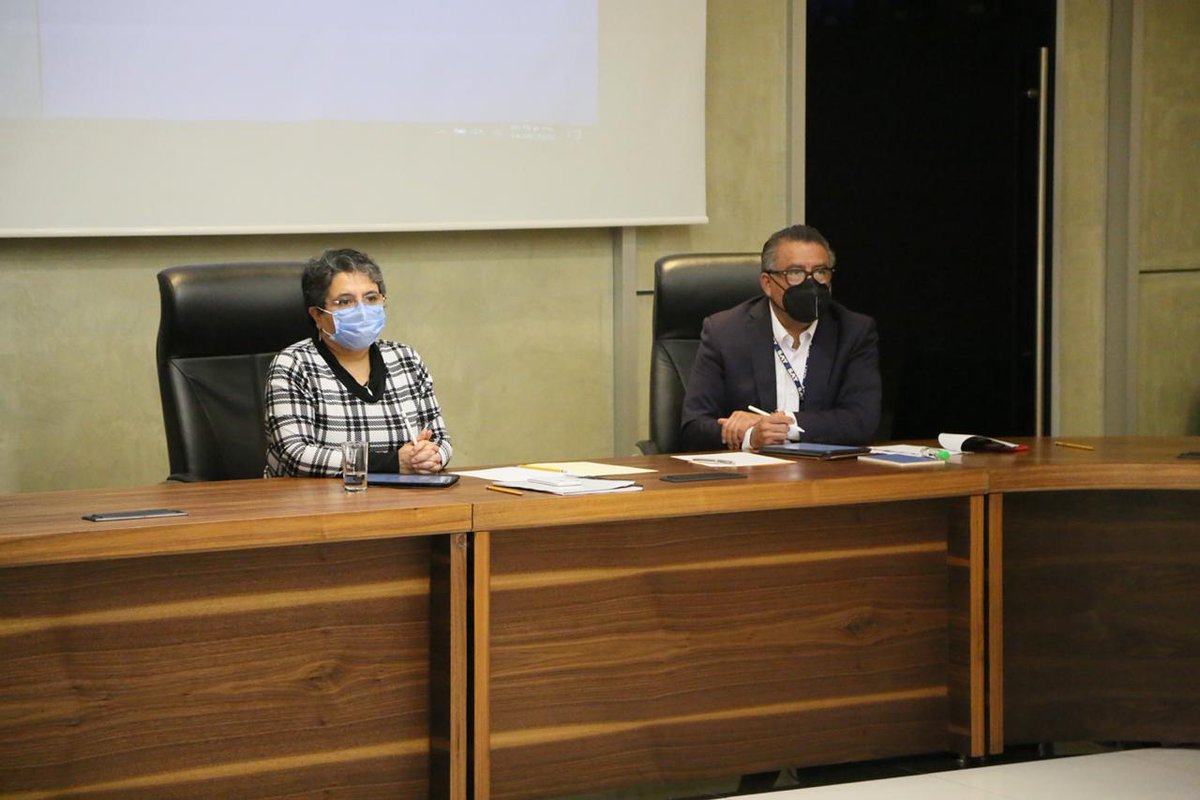 SATMX's tweet photo. El día de hoy sostuvimos una reunión de trabajo sobre comercio exterior con las cámaras y asociaciones del sector privado. Con estas acciones el SAT ratifica el compromiso del @GobiernoMX de combatir el contrabando y la corrupción. https://t.co/facxoNAuOD