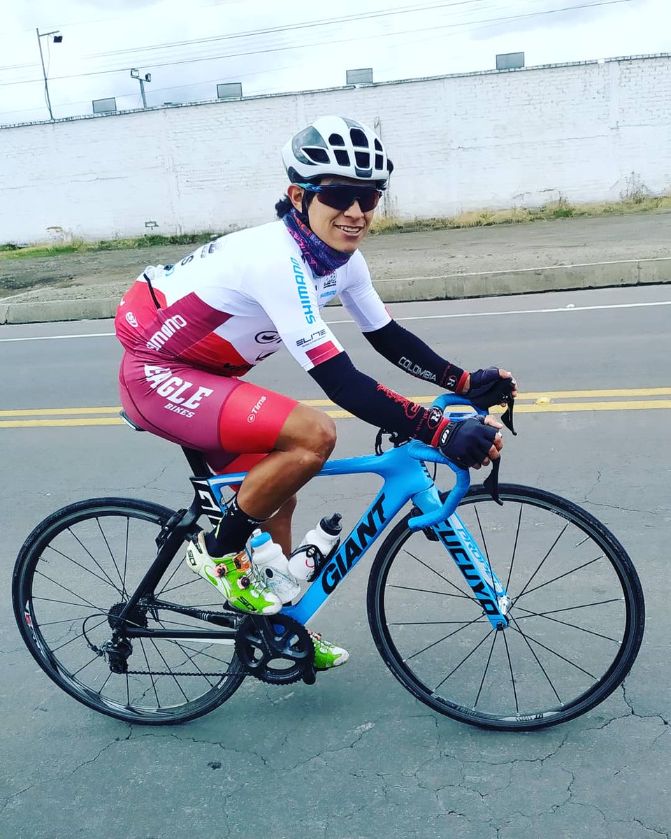 tebandav96's tweet photo. La motivación que llevo por dentro me impulsa a seguir luchando! 🚴🏽‍♂️🦿🔥Gracias al equipo #EagleBikes por darme la oportunidad! 🙏🏽 🇪🇨 https://t.co/5La88LISVU
