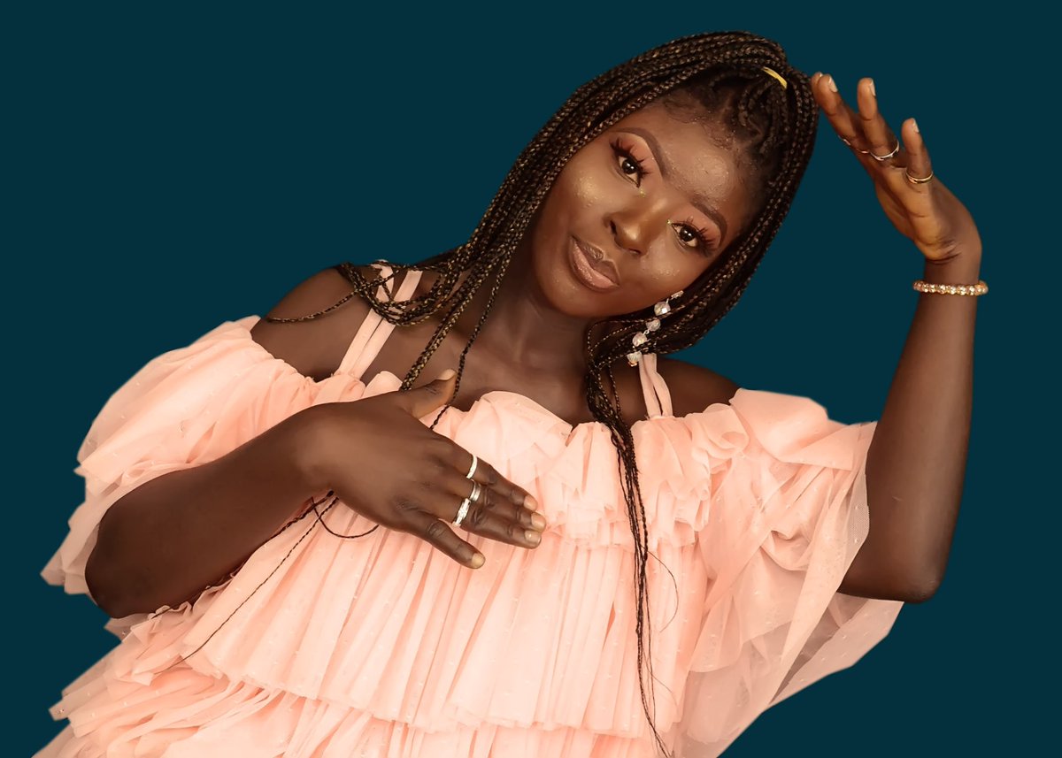 FirstflightGeng's tweet photo. It's my Birthday 🎂 Today! 💃
I'm grateful to God for his Grace and Love towards me. 

It's a New Phase 
A new Dispensation 
A new Dawn. 

#Perfection
#YearOfPerfection 
#wisdom
#GodIsNotDoneWithMeYet
#GodJustStartedWithMe
#Loveworldtw 
#loveworldTwitter https://t.co/blgFrc2yx4