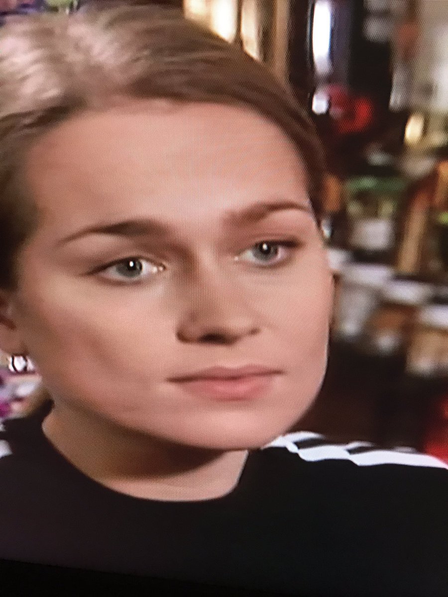 Just been catching up on Eastenders on the Drama Channel with the beautiful <a href="/langham_sophie/">Sophie Langham</a> I’d forgotten how good she was x