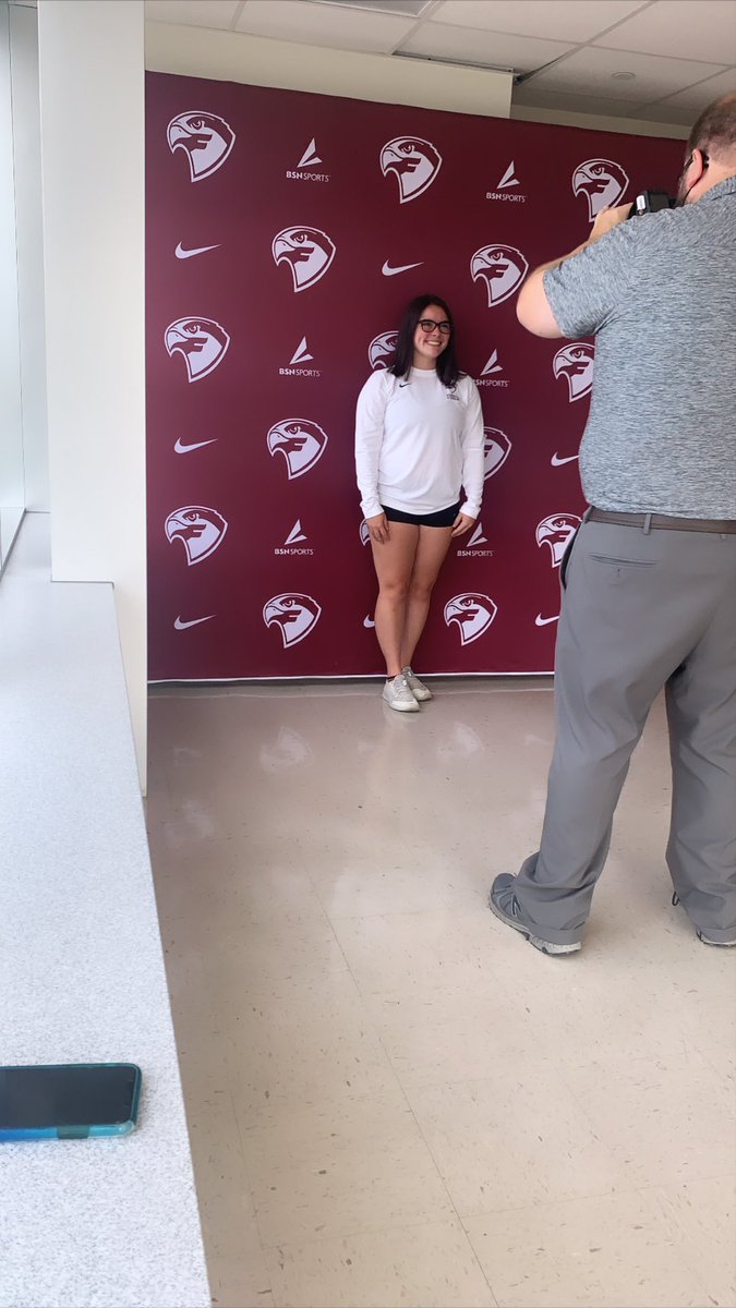 FalconsAcroTumb's tweet photo. Picture day &amp; first day of practice! Happy to be back in the Joe doing what we love 🥳😍 #SoarSafe https://t.co/Gez1cpOdWn