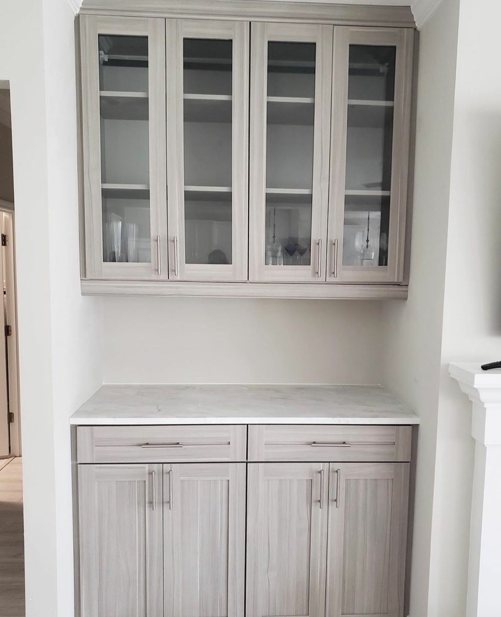 ClosetsByDesign's tweet photo. We are always serving up inspired designs, including this butlers pantry. This is a great way to store items that don't get used everyday. #organizeyourlife #homeorganization #lovehowyoulive #closetsbydesign #customcloset #homesolutions #homedesign https://t.co/0iEc6OnVuW