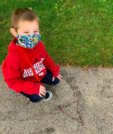 SDMHarmony's tweet photo. Hey @MrCalvertArt- You would be so proud of these first graders who were showing some awesome creativity while playing at recess today! #MiltonPride https://t.co/kGOUQNeKYh