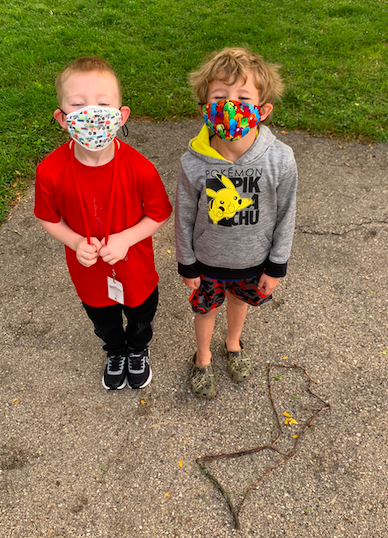 Hey @MrCalvertArt- You would be so proud of these first graders who were showing some awesome creativity while playing at recess today! #MiltonPride
