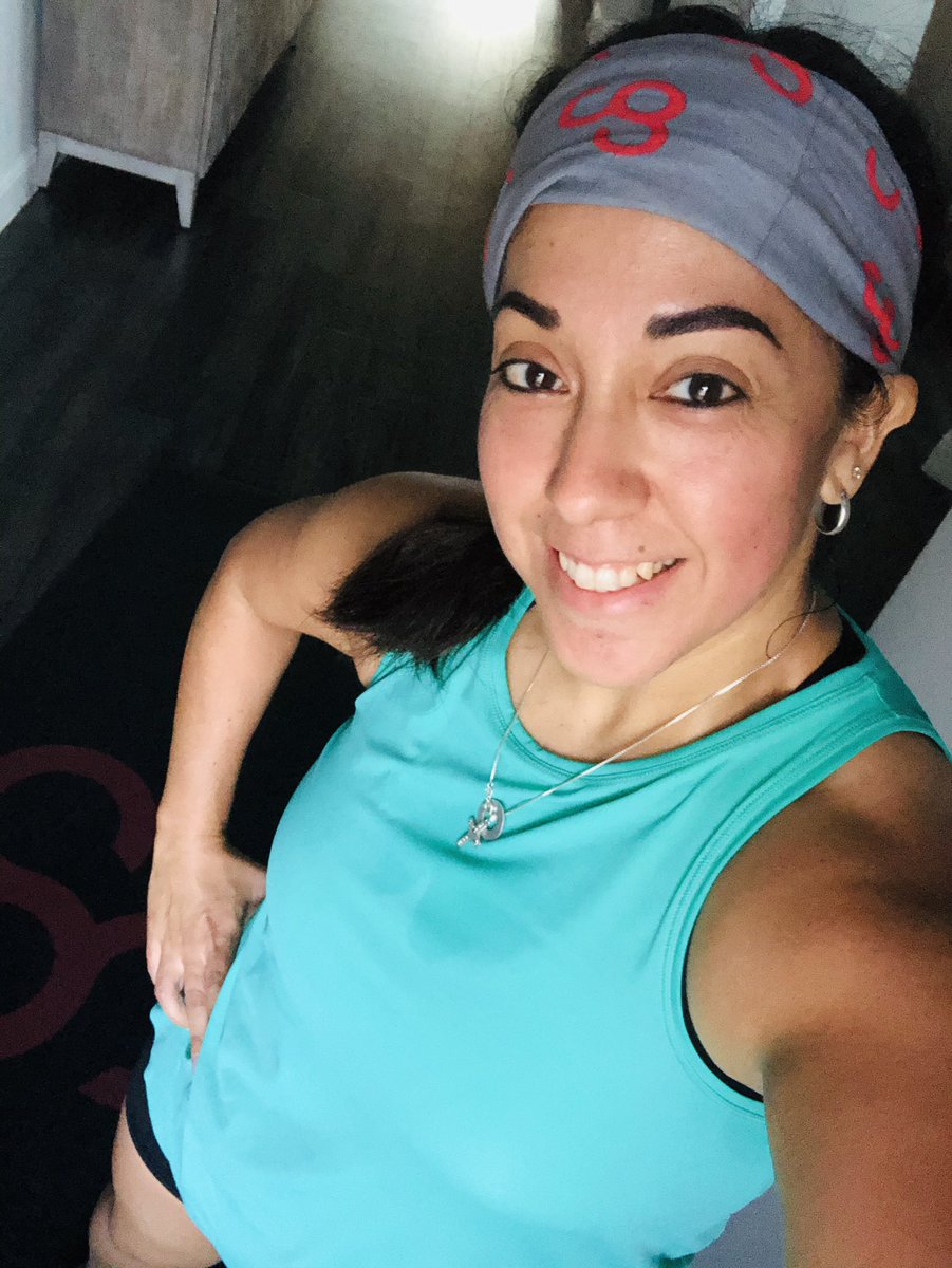 MrsHernandezv's tweet photo. Got it done! #cg #NeverMissAMonday #nopainnogain #girlpower #strongereveryday #fitlife #virtualworkout #investinyourself #bettertogether https://t.co/uiQZllduow