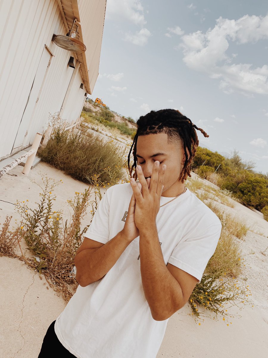 boytoolie's tweet photo. Az heat got me grillin https://t.co/mNknUmE5hP