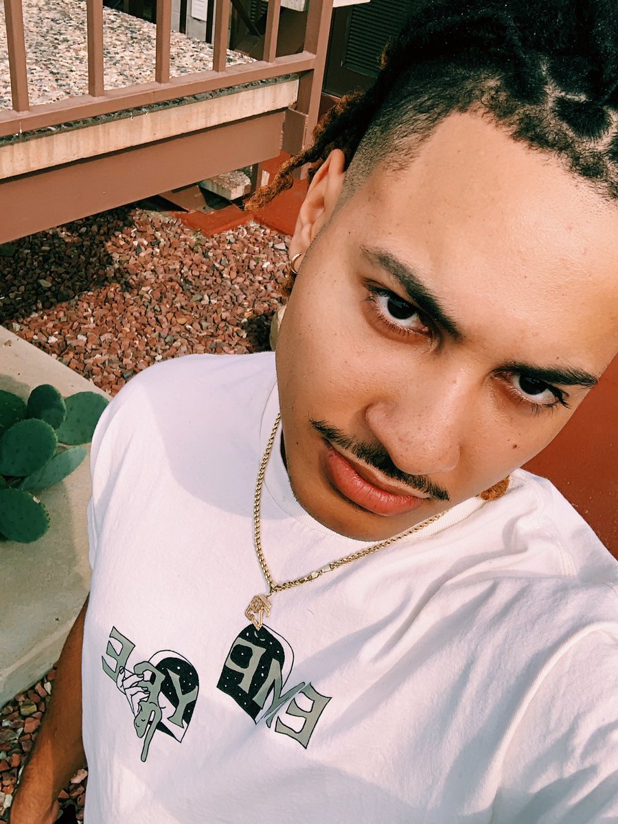 boytoolie's tweet photo. Az heat got me grillin https://t.co/mNknUmE5hP