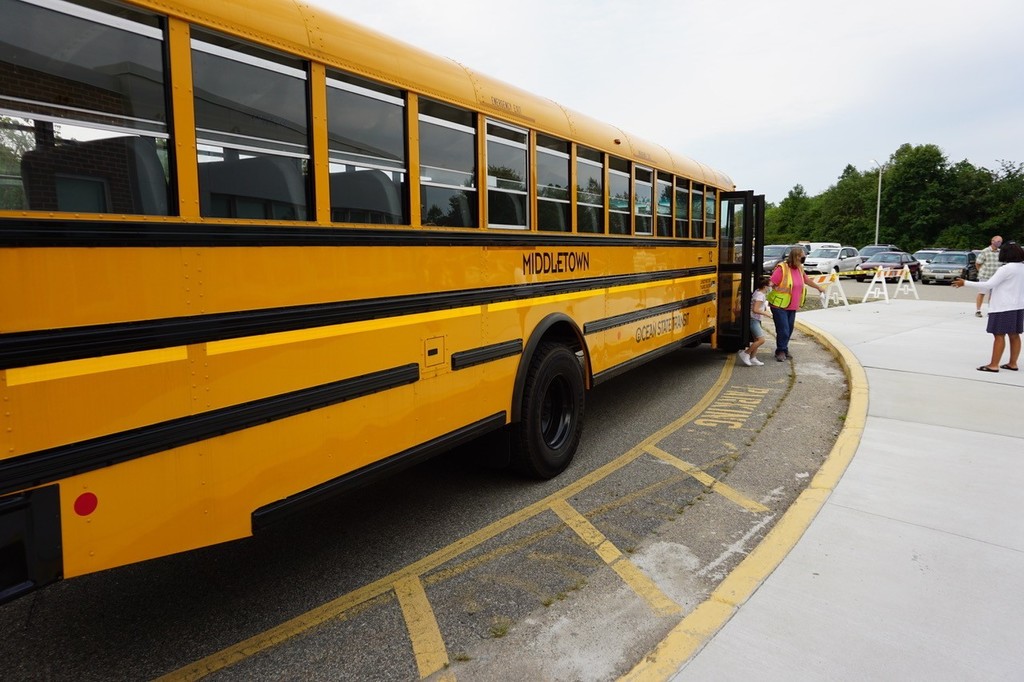 WeareMiddletown's tweet photo. We had a great day welcoming K, 4 and 9 to their new buildings today.

Tomorrow, Sept 15th,  we welcome students in 
grades K, 2, 4, 6, 7, 8, 9, 10, 11 and 12 who have last names  that begin with the letters A-K.     We can't wait to see you group 1!  #wearemiddletown https://t.co/XjKGb3Z7fO