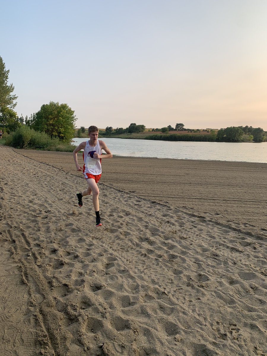 ashleyhoegh's tweet photo. Great meet tonight at Lake Pahoja! Tough course and everyone ran well! Deven Henry finally snagged first place! ๐ #westsioux #falconxc #falconfast https://t.co/8L6gW6RuNg