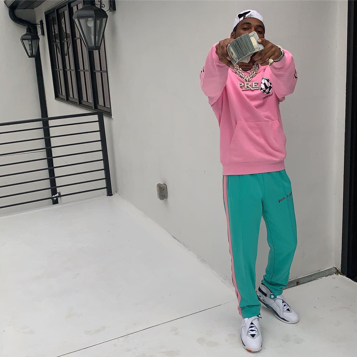 KeyGLOCK's tweet photo. love me or love me not? 💞 https://t.co/MP6Ssi5IoH
